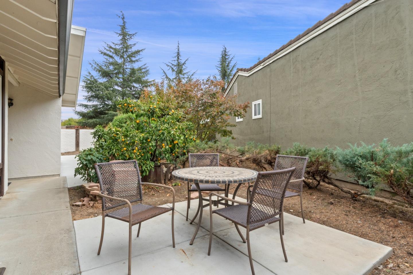 5996 S Garden CT