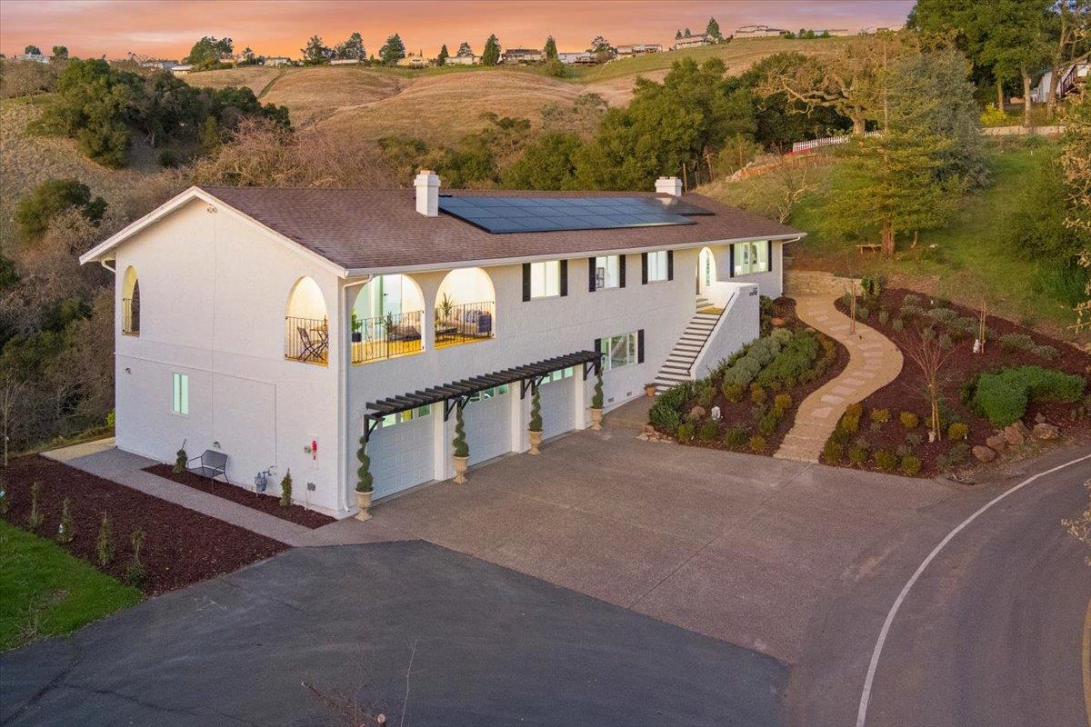 2915 Thomas Grade