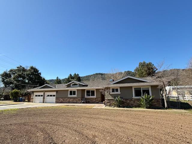 16075 Oak Glen AVE