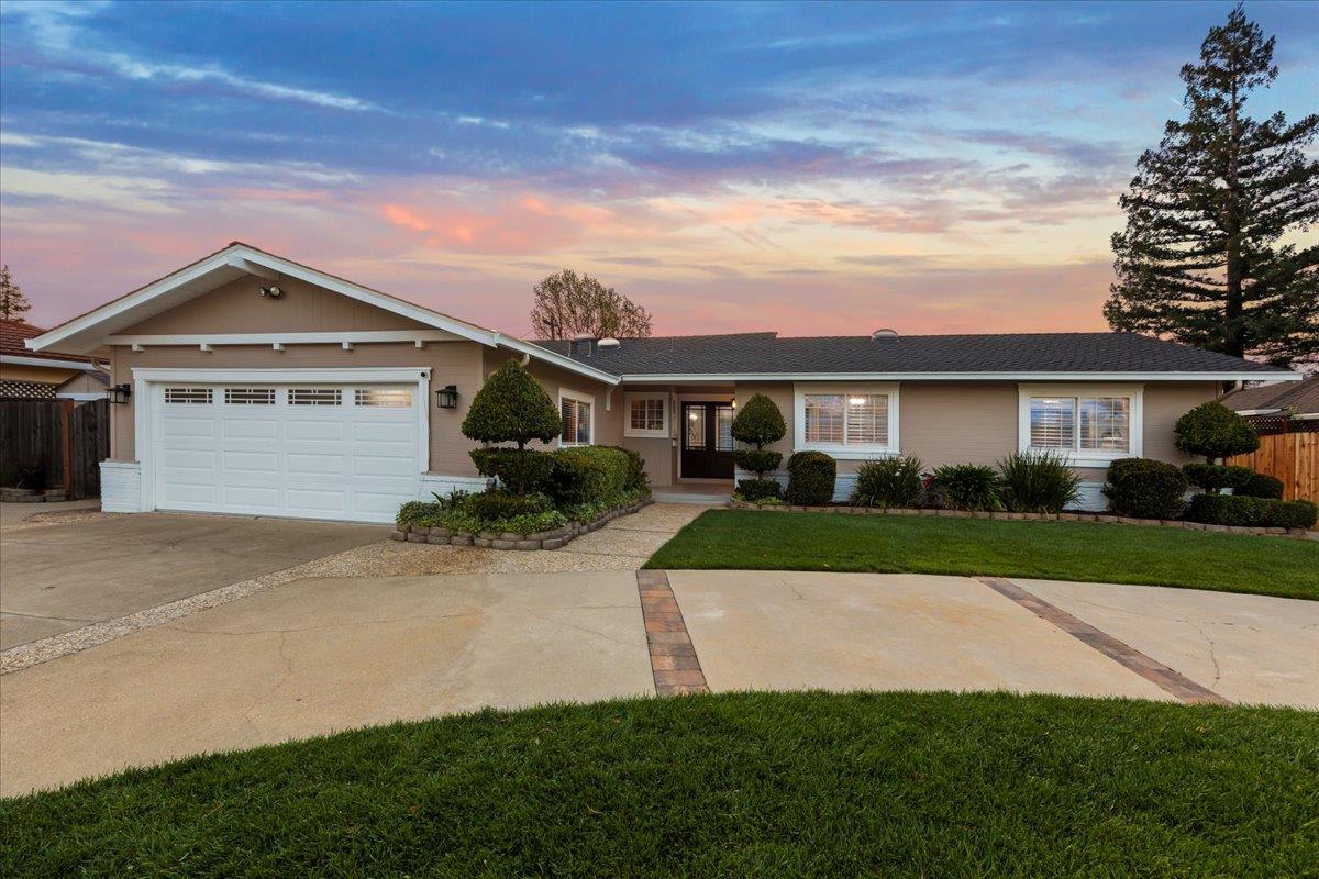 1595 Edmond Ct