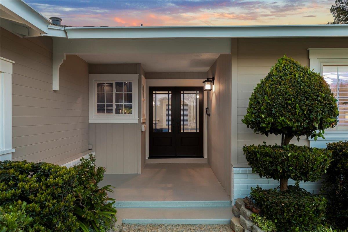 1595 Edmond Ct