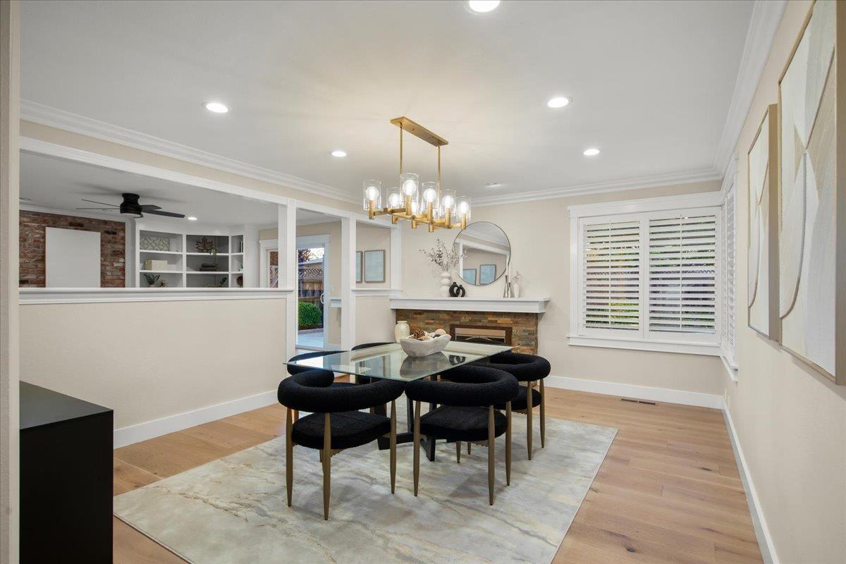 1595 Edmond Ct
