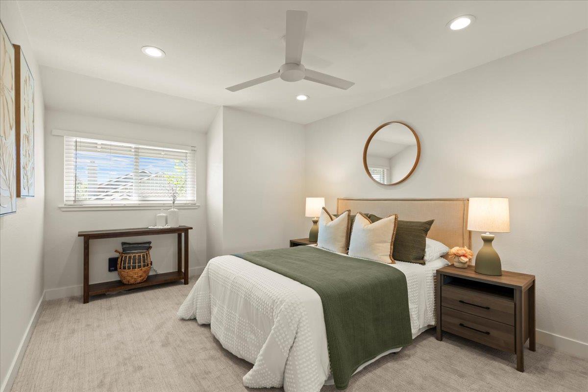 17380 Carriage Lamp Way