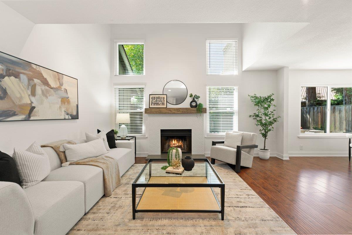 17380 Carriage Lamp Way