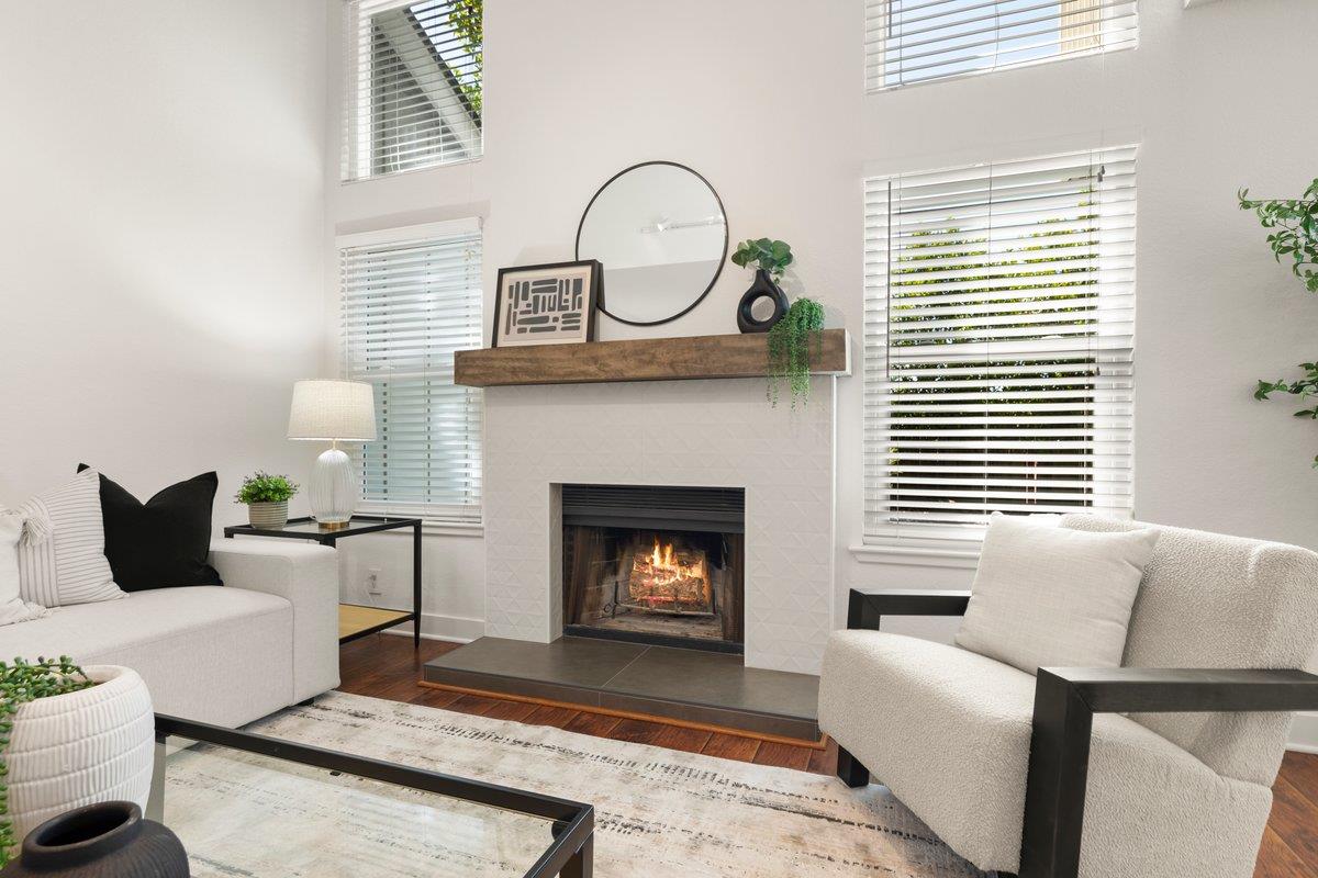 17380 Carriage Lamp Way