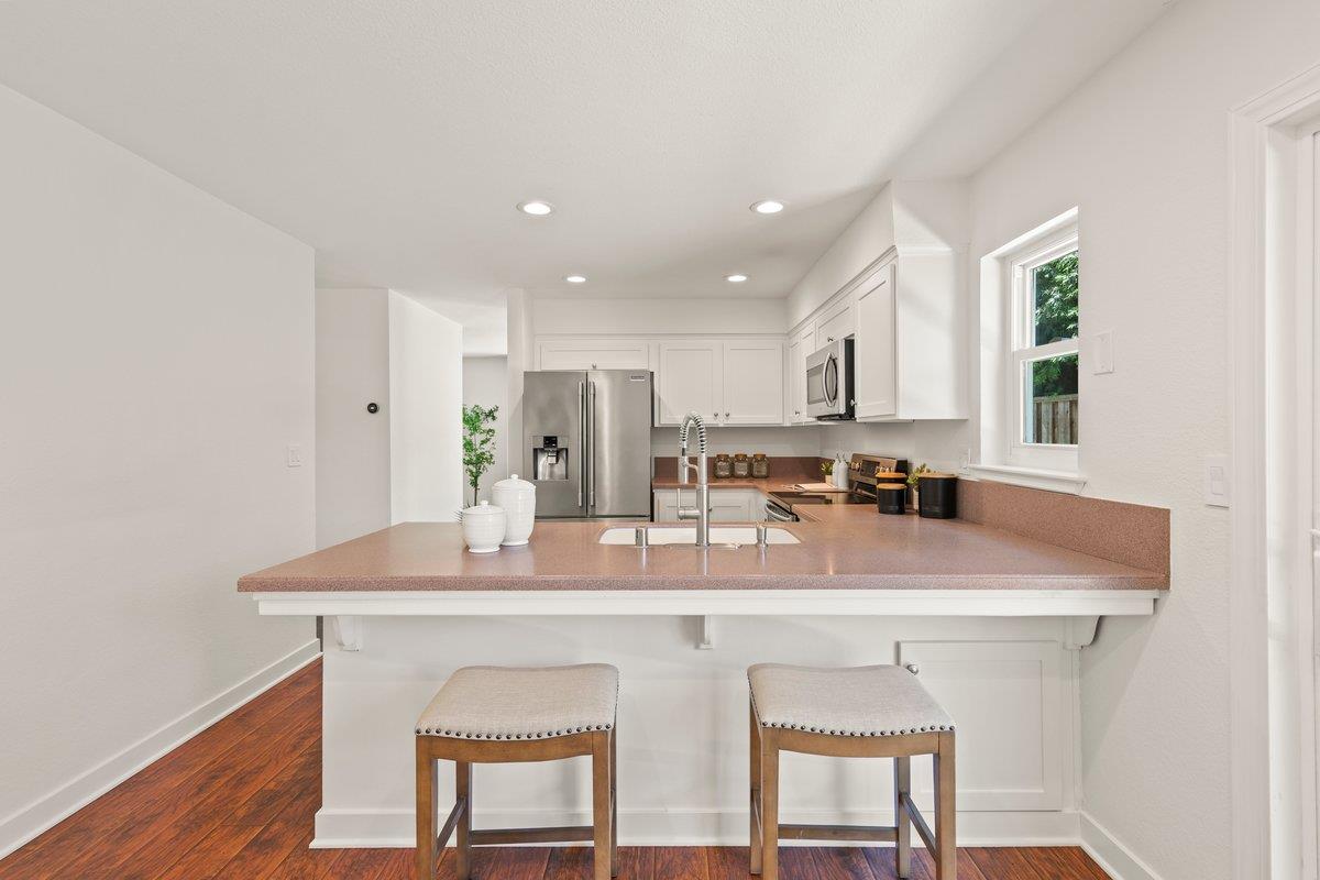 17380 Carriage Lamp Way