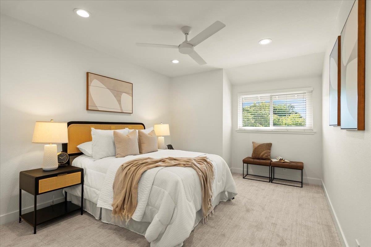 17380 Carriage Lamp Way