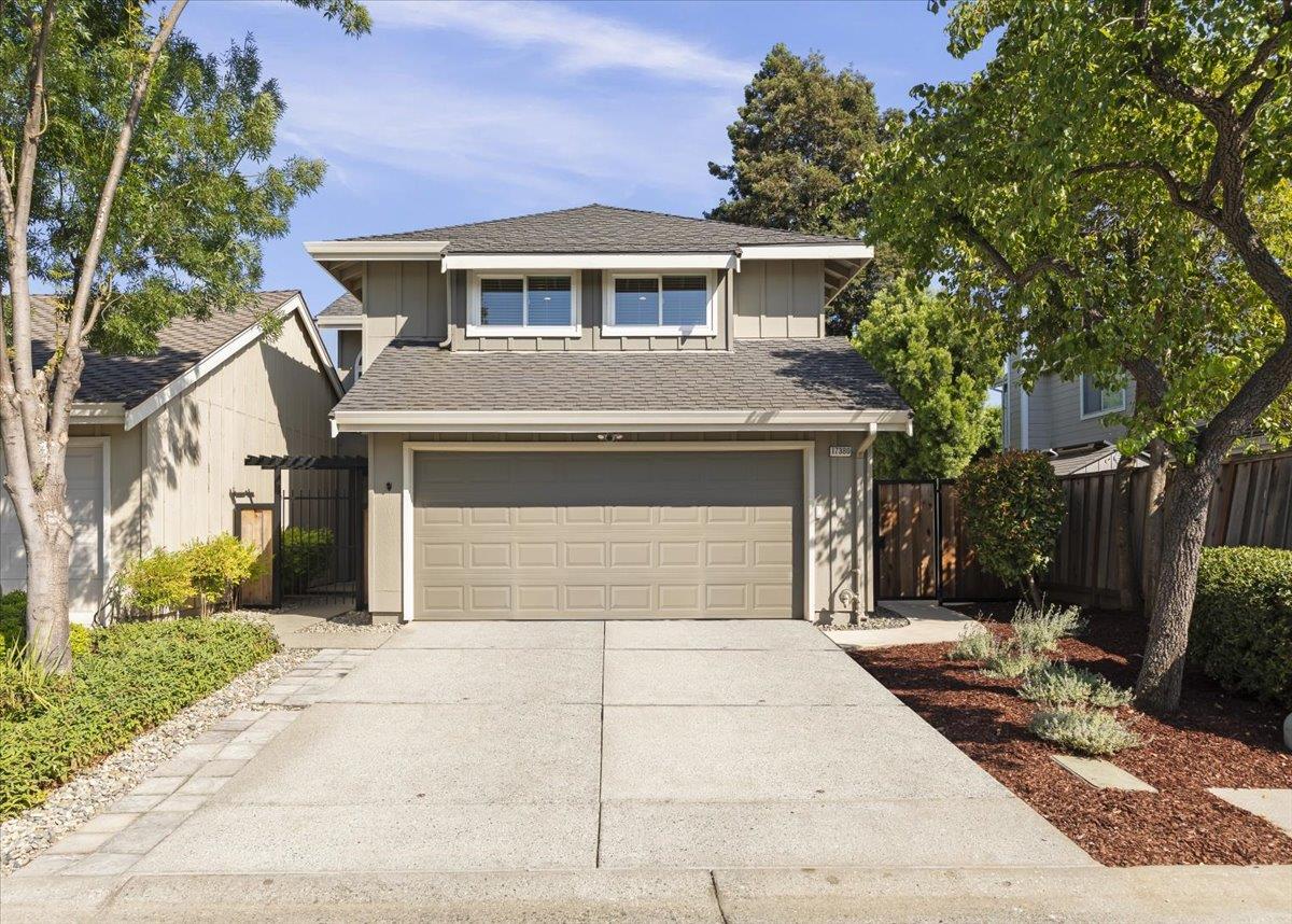 17380 Carriage Lamp Way