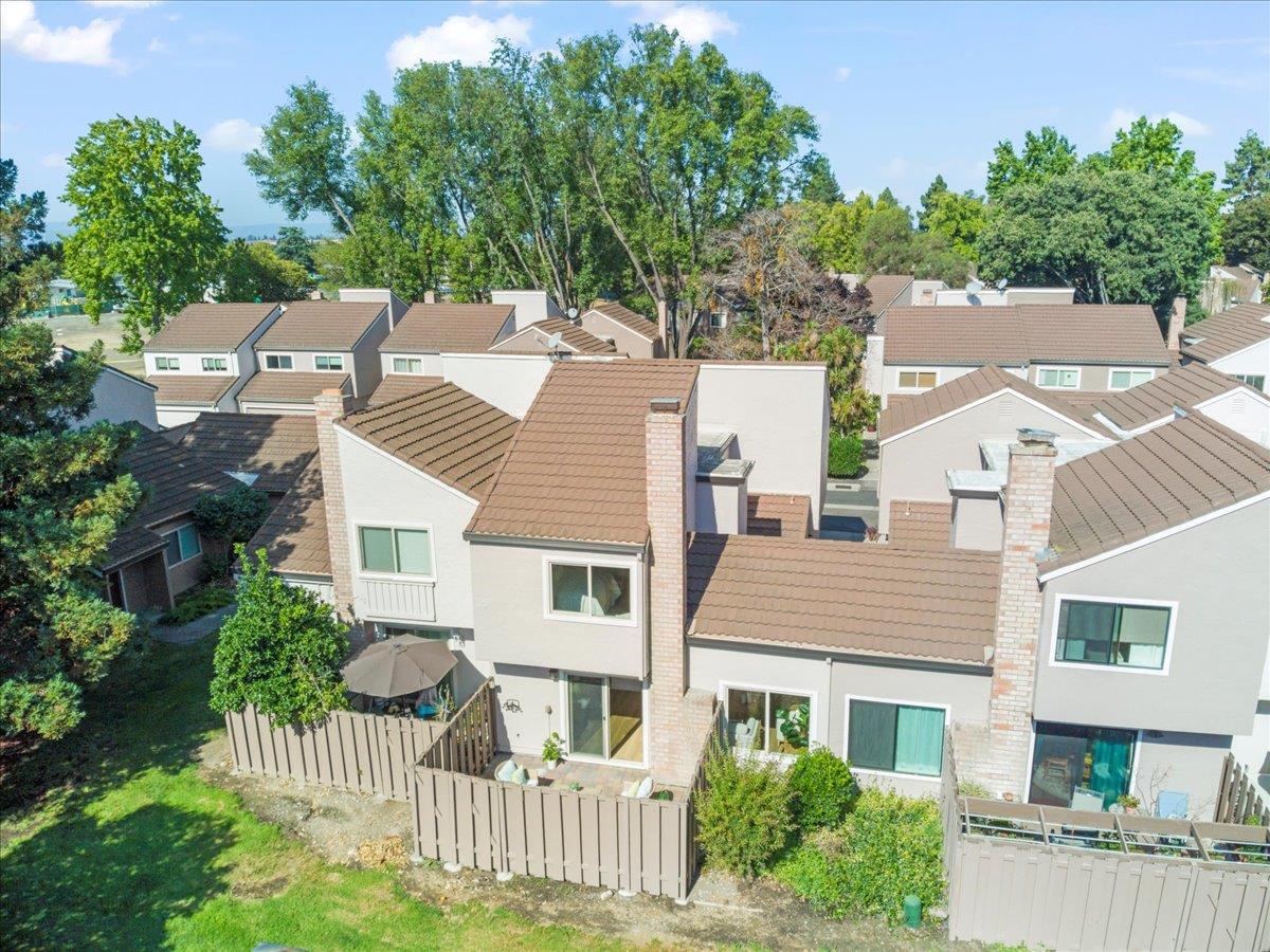 2576 Knightsbridge Lane