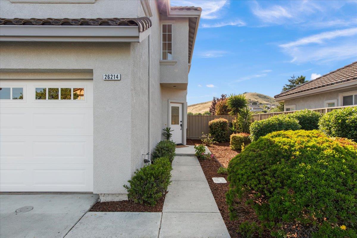 26214 Acclaim Court