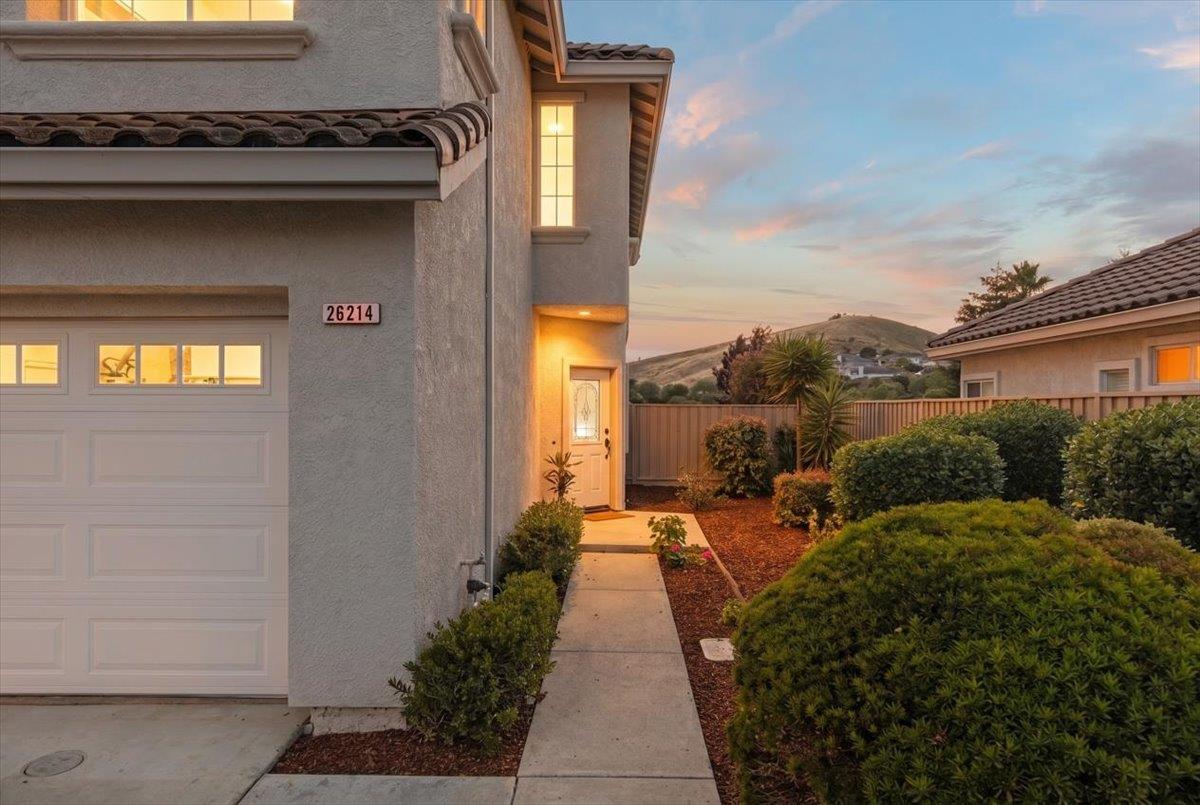 26214 Acclaim Court