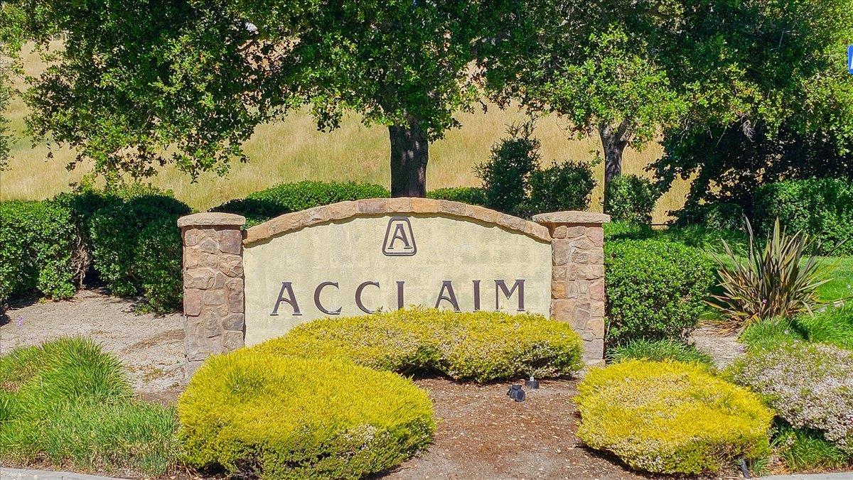 26214 Acclaim Court