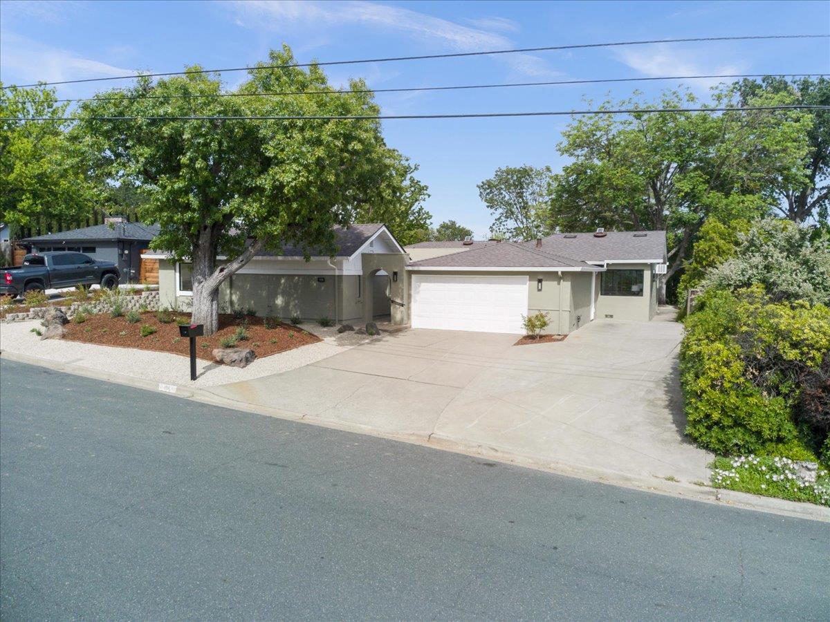 198 Greenwich Drive