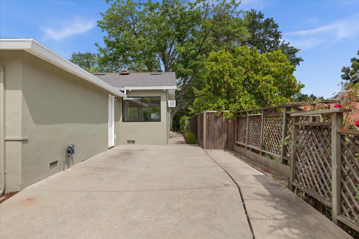 198 Greenwich Drive