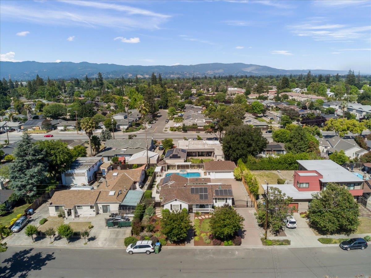1361 Flora Avenue
