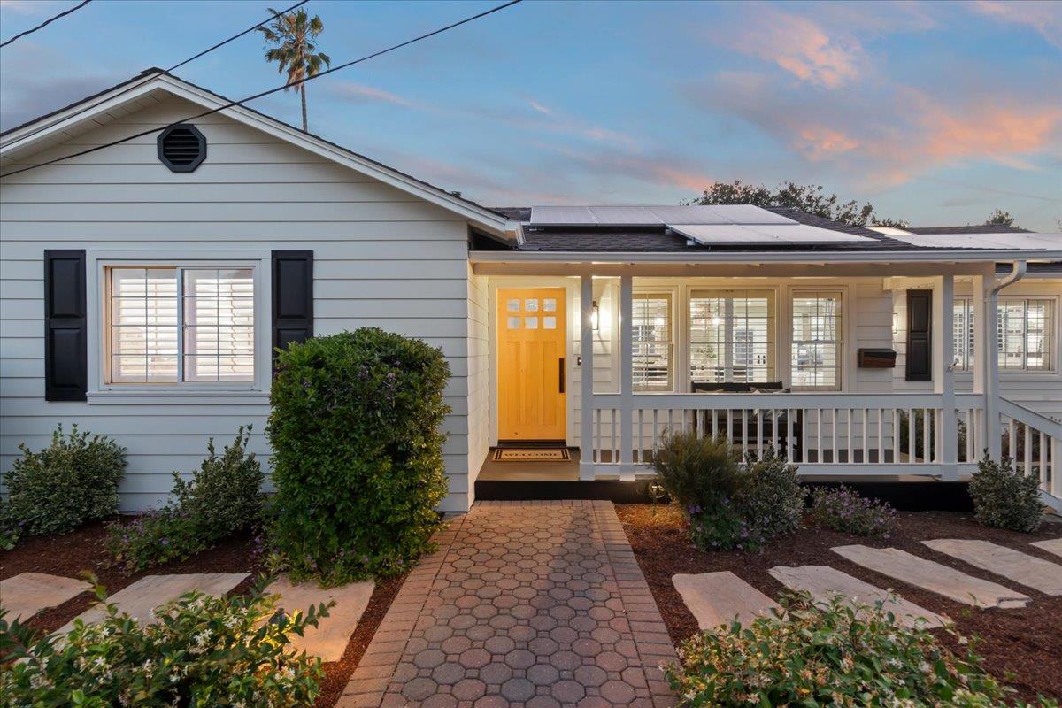 1361 Flora Avenue