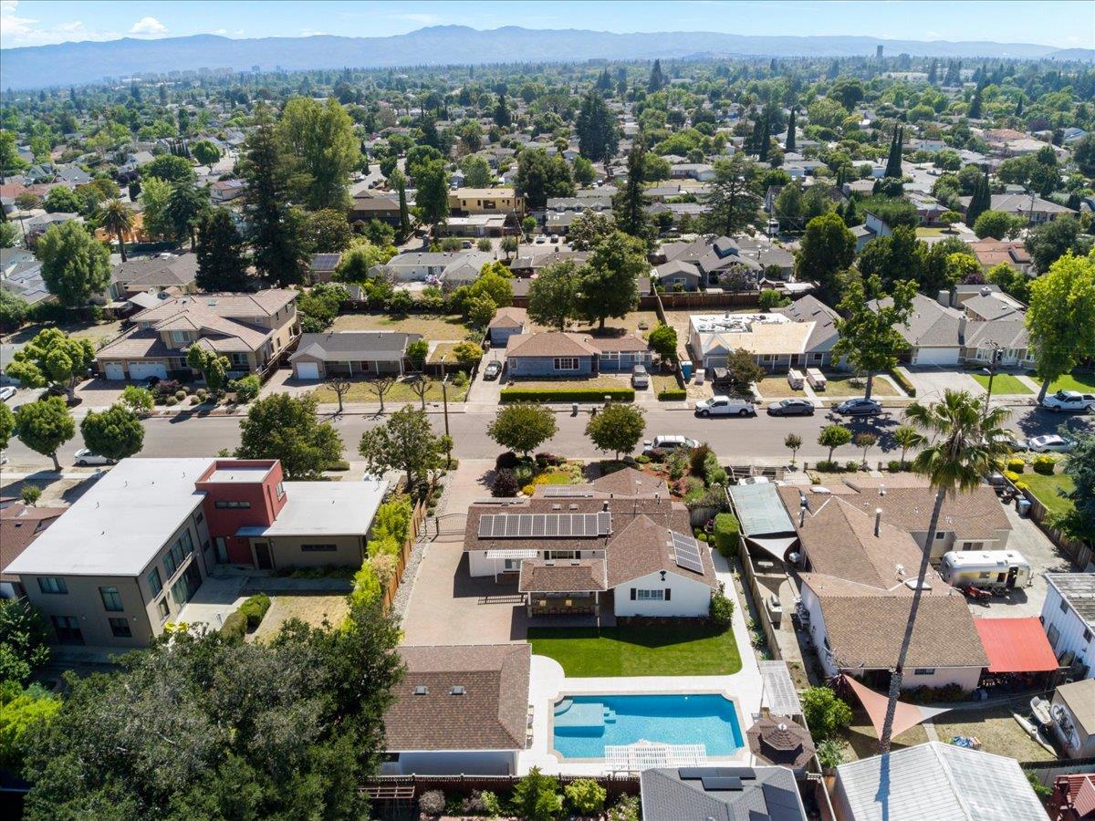 1361 Flora Avenue