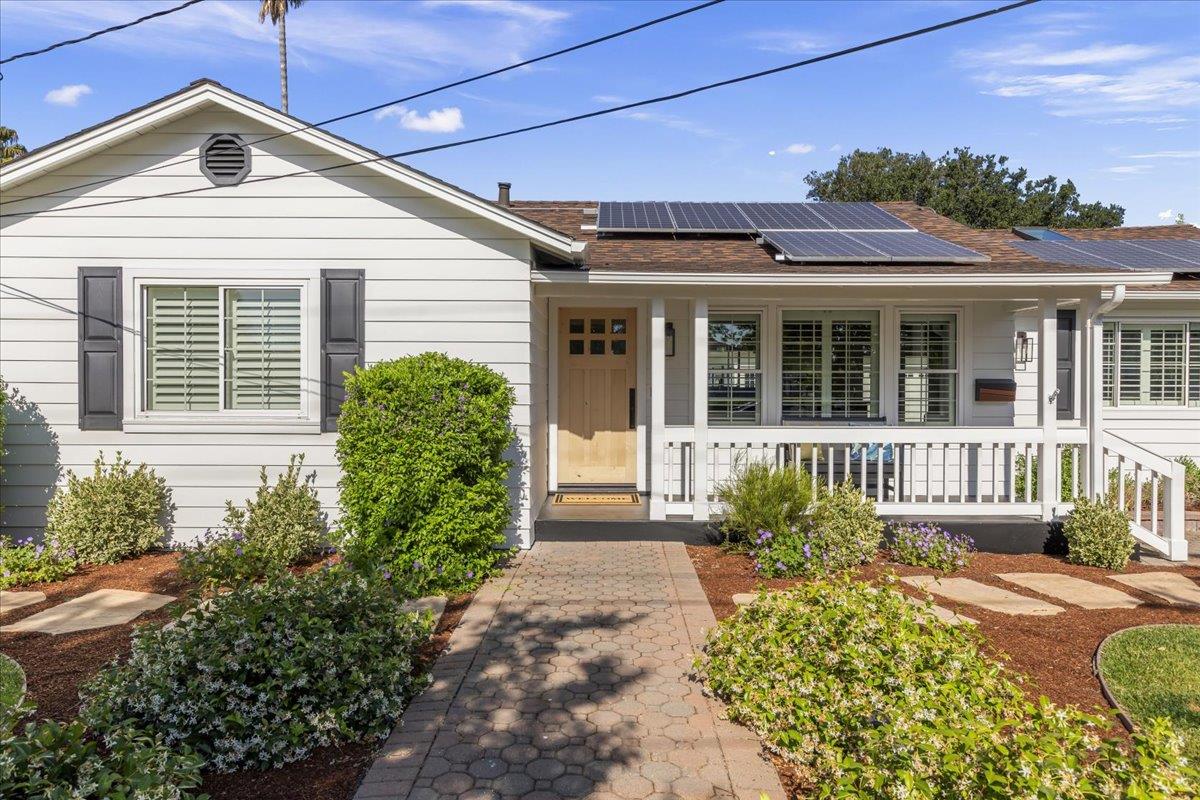 1361 Flora Avenue