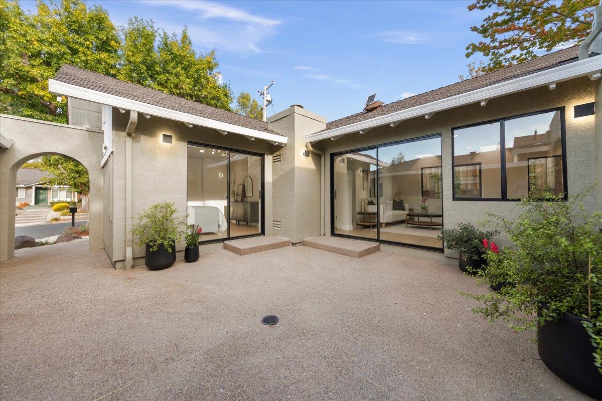 198 Greenwich DR