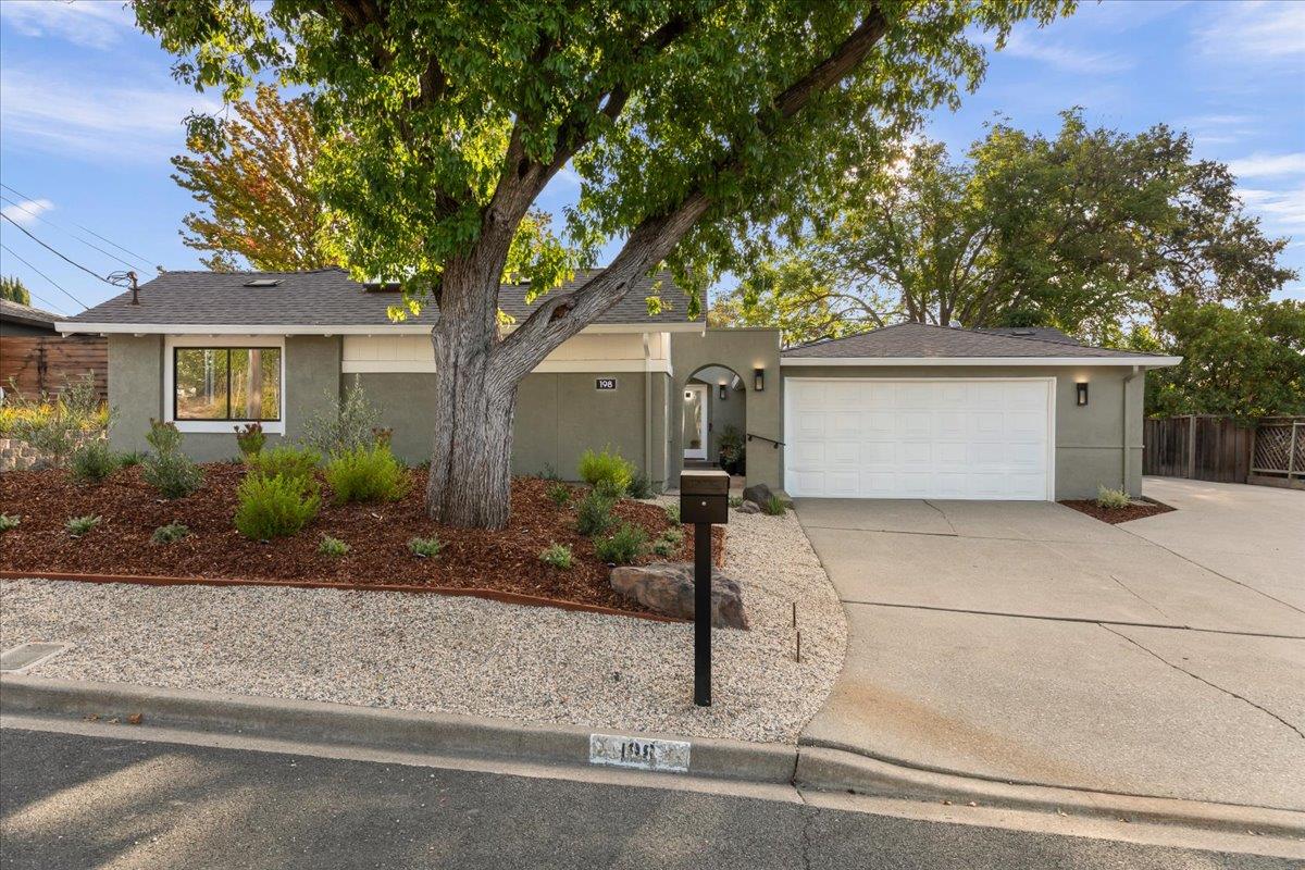 198 Greenwich DR