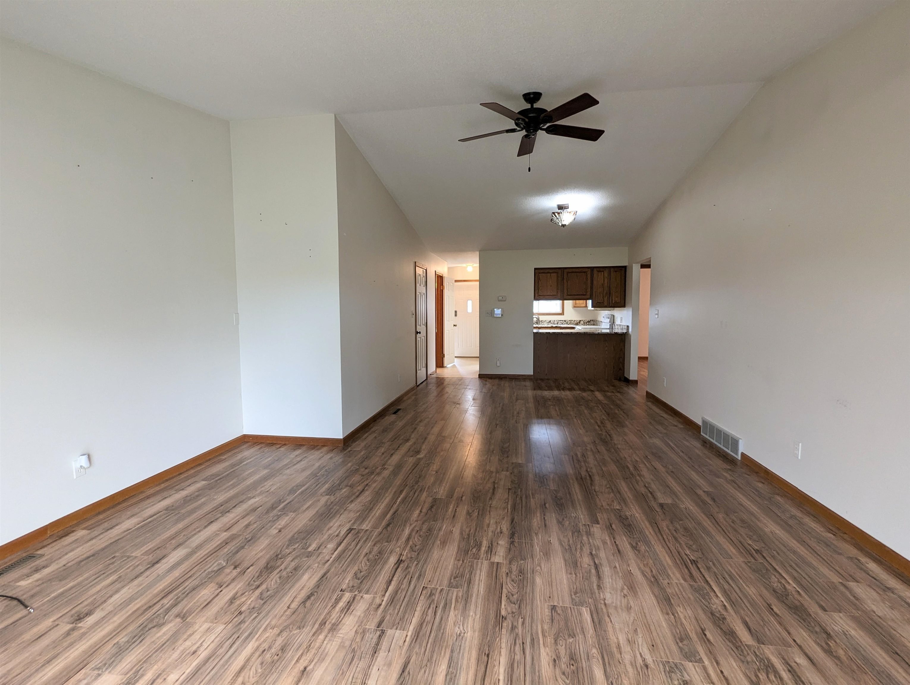925 E Harbor View