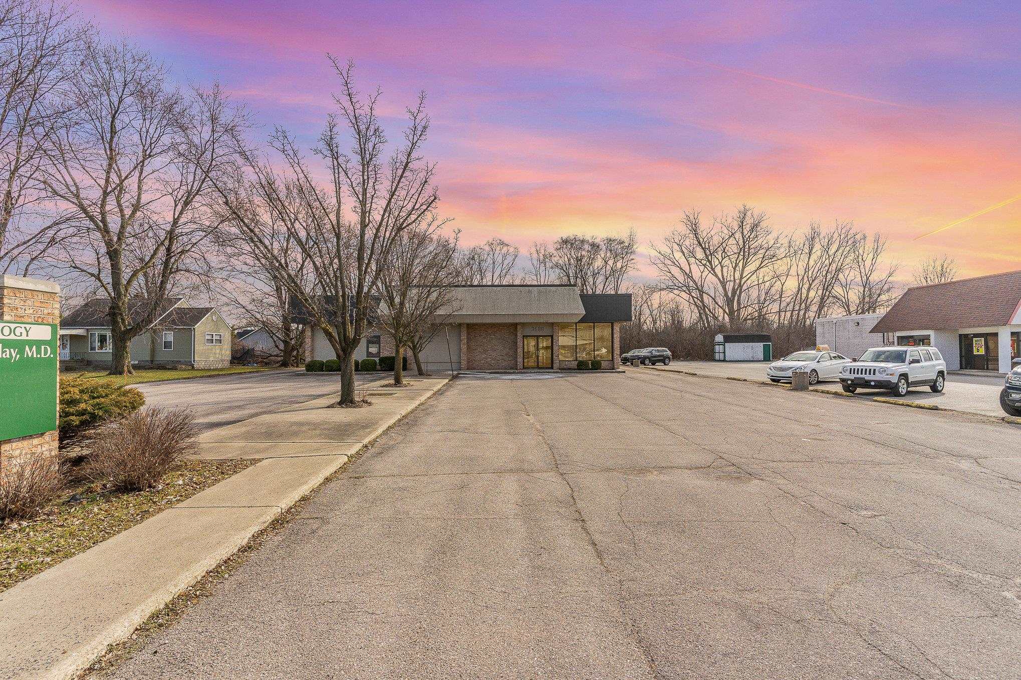 3588 Center Avenue