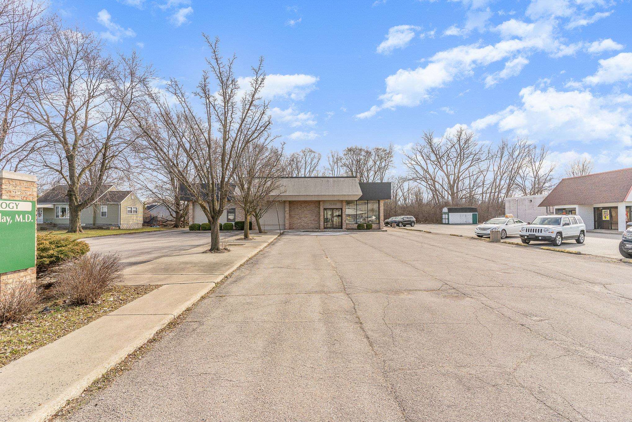 3588 Center Avenue