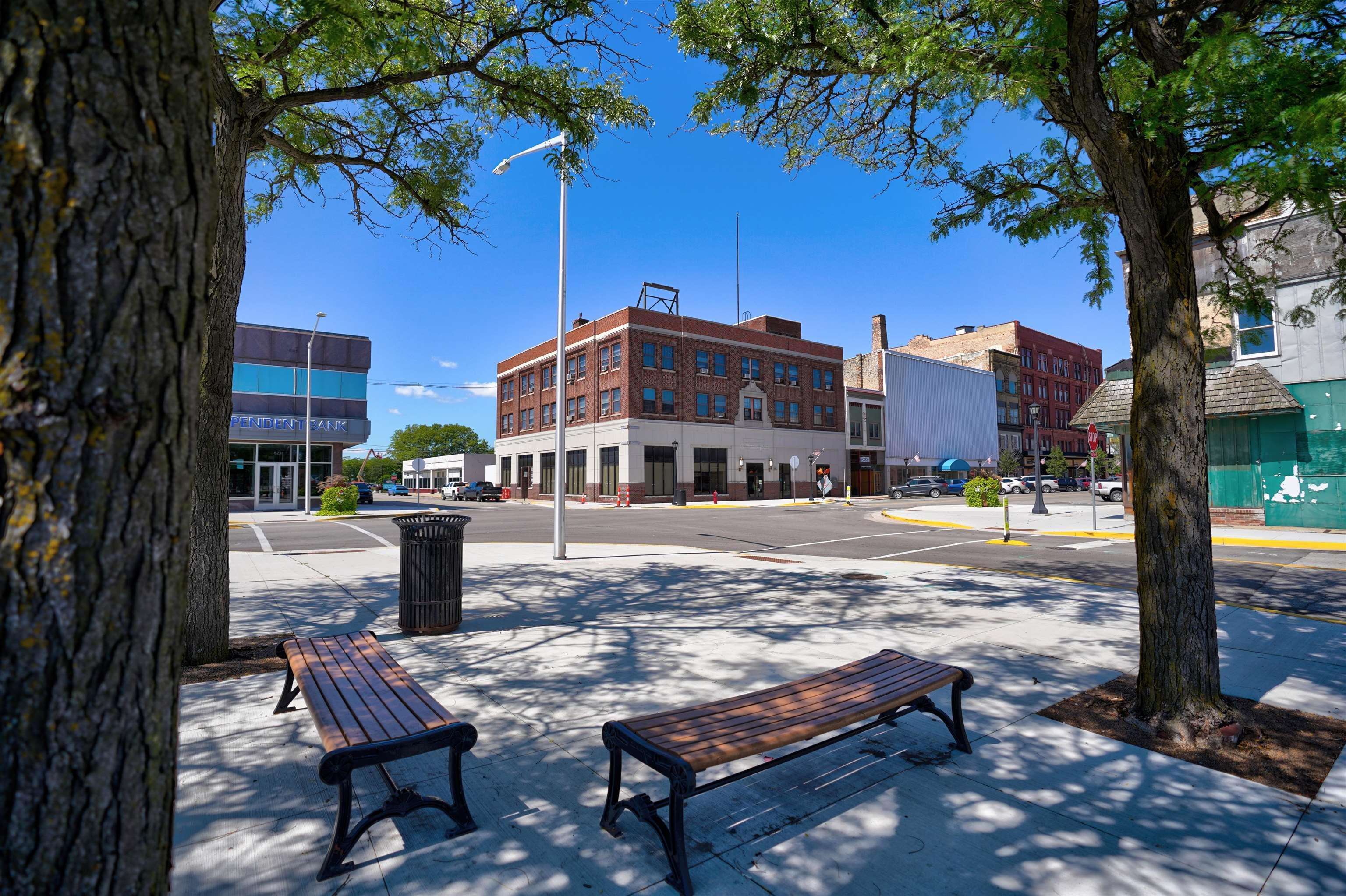 711 Washington Avenue