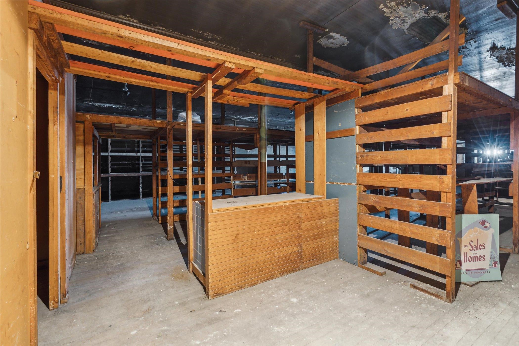 711 Washington Avenue