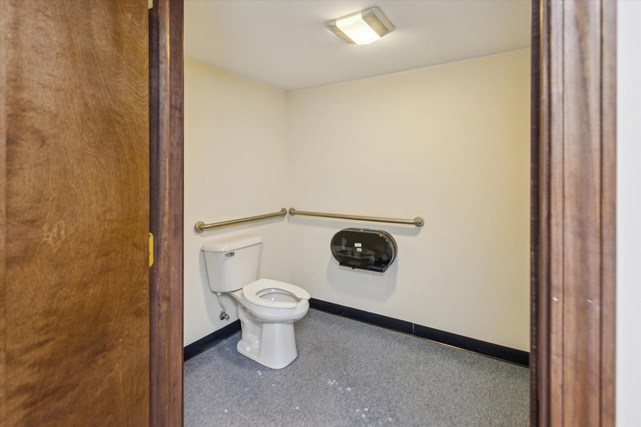 711 Washington Avenue