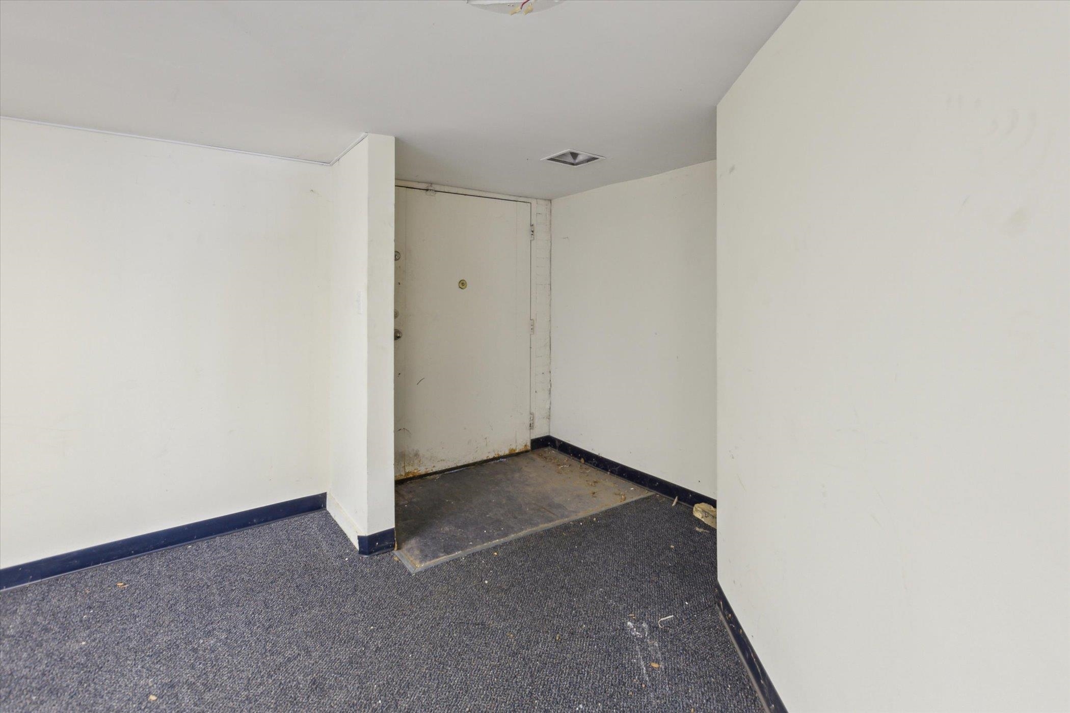 711 Washington Avenue