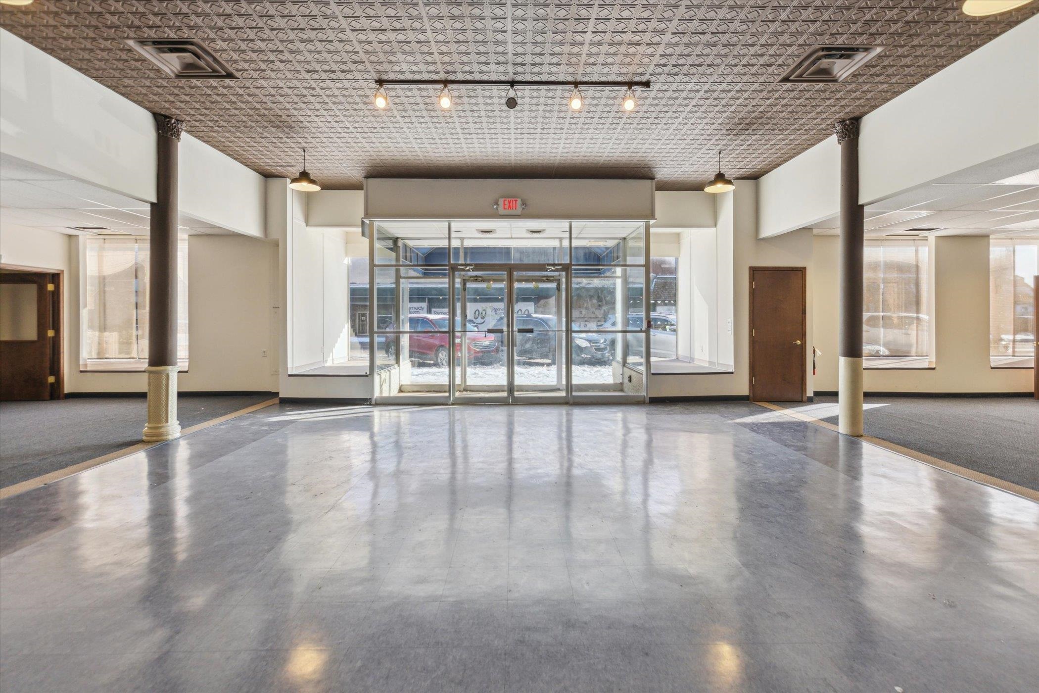 711 Washington Avenue