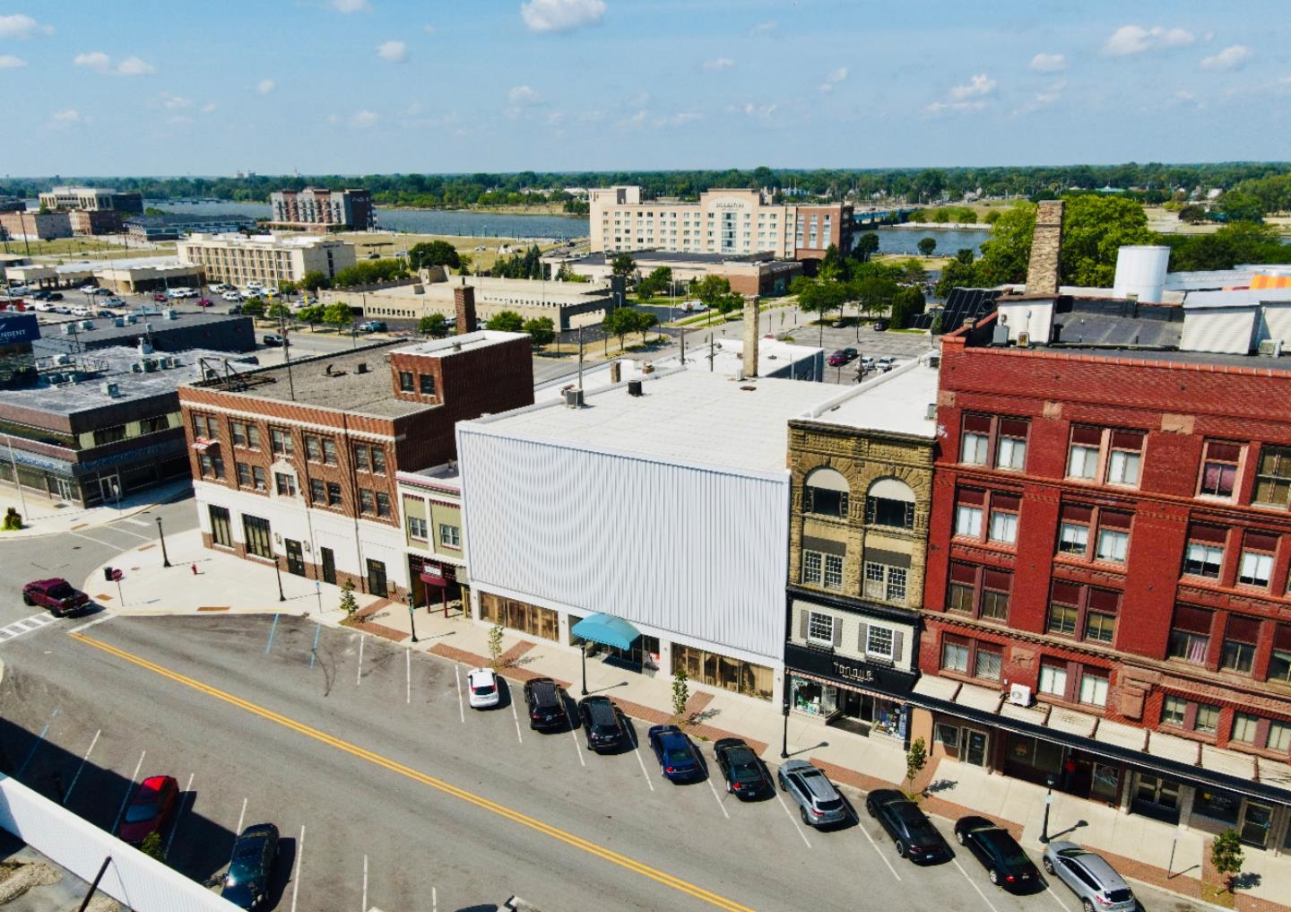 711 Washington Avenue