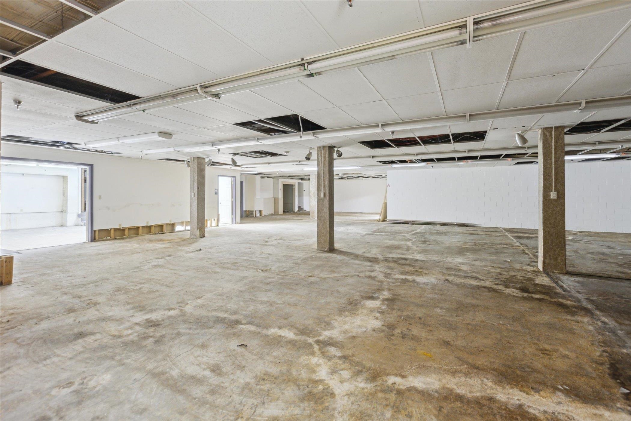 711 Washington Avenue