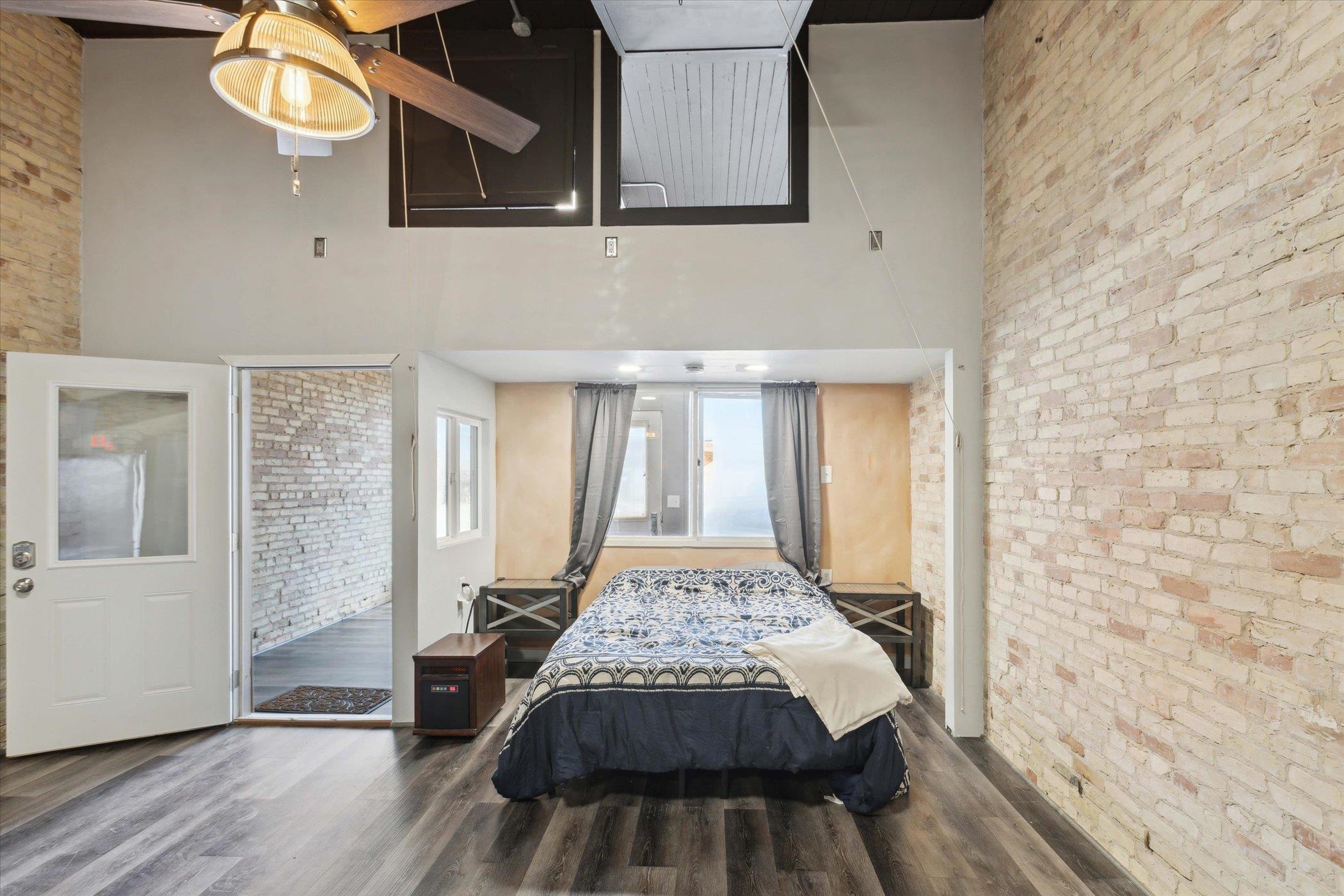 1017 Washington Avenue