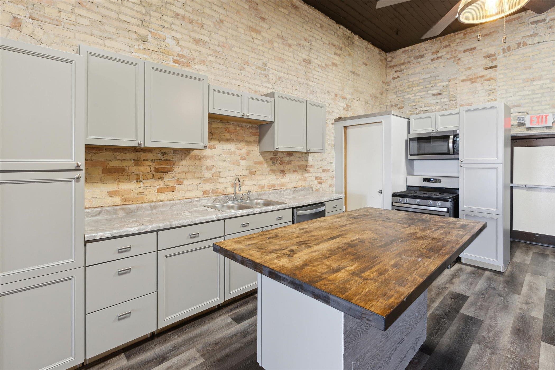 1017 Washington Avenue