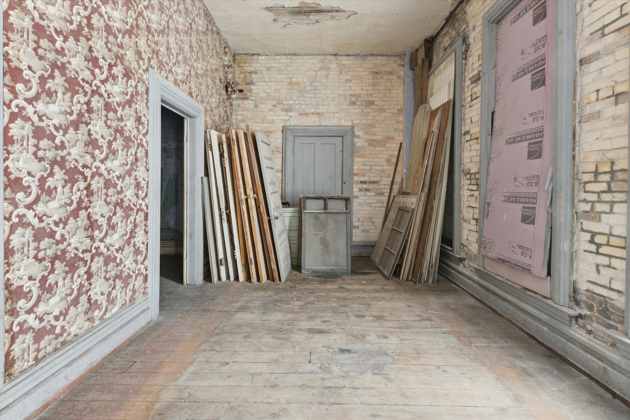 1017 Washington Avenue