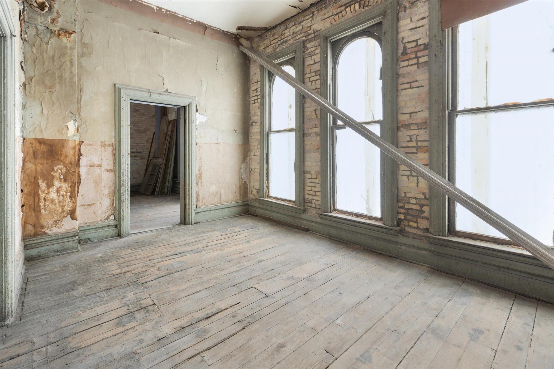 1017 Washington Avenue