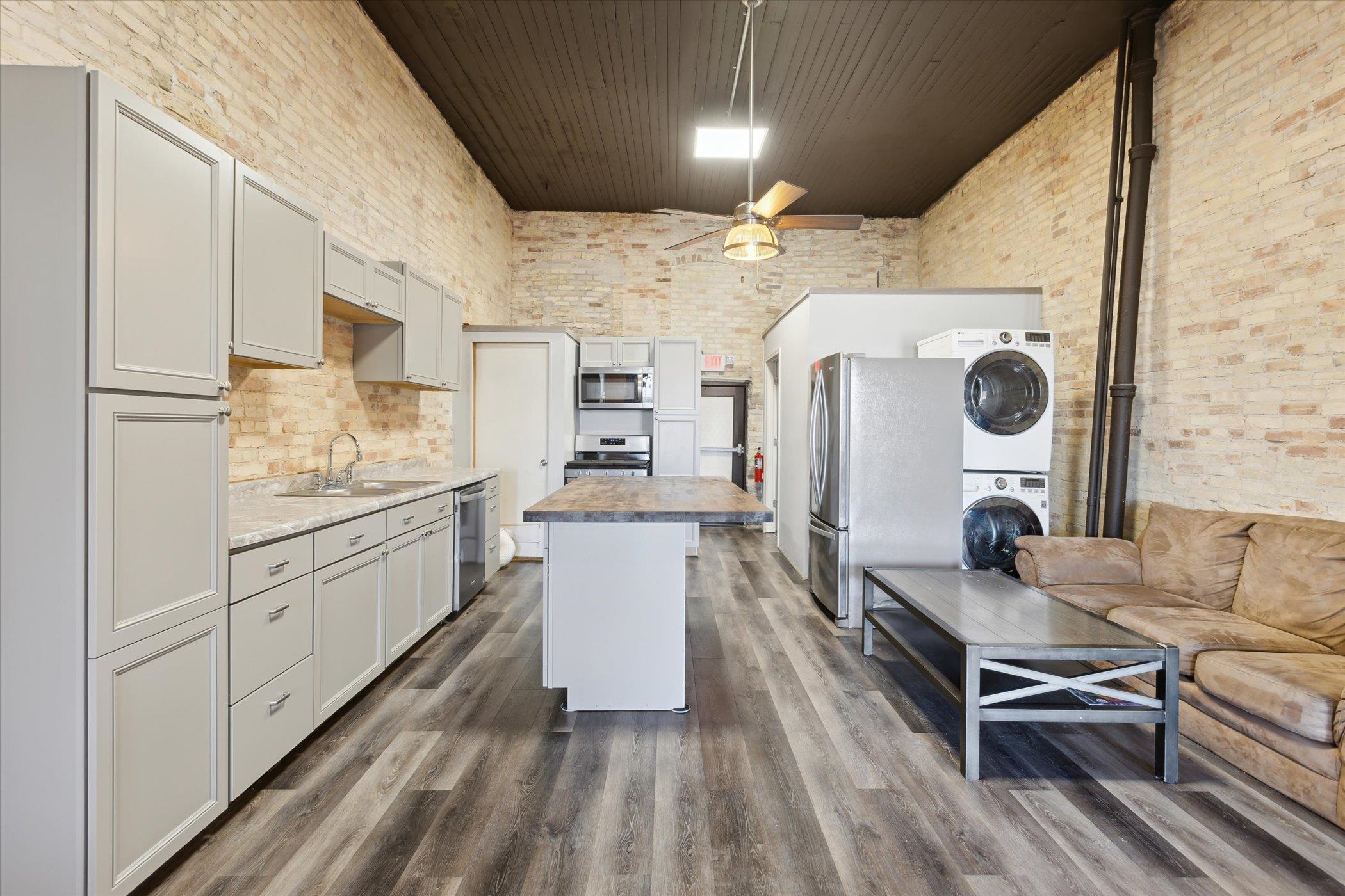 1017 Washington Avenue