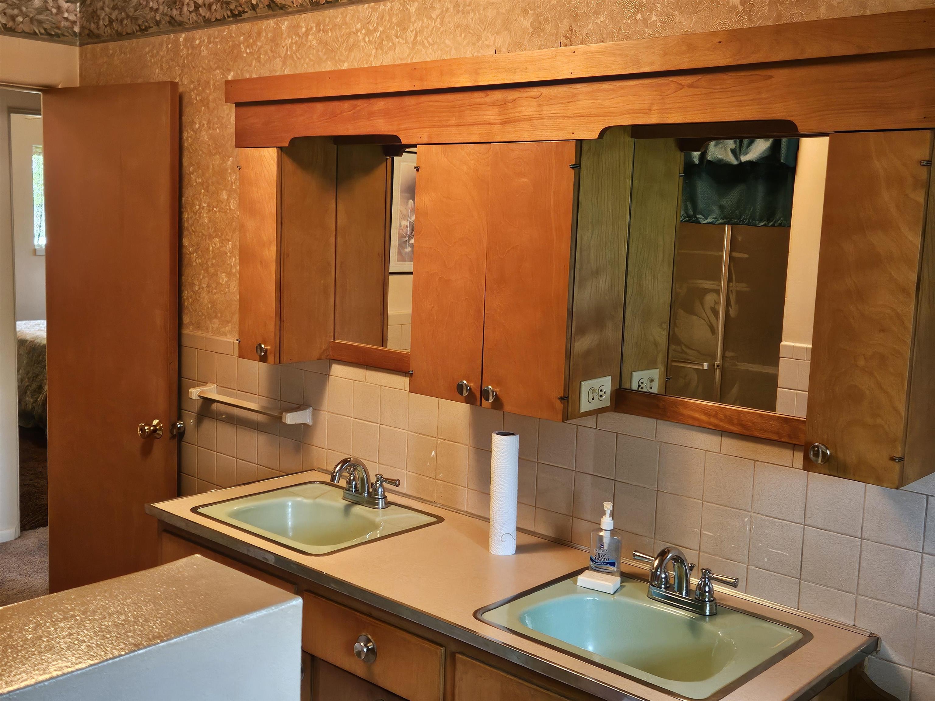 4801 W Westgate Dr Drive