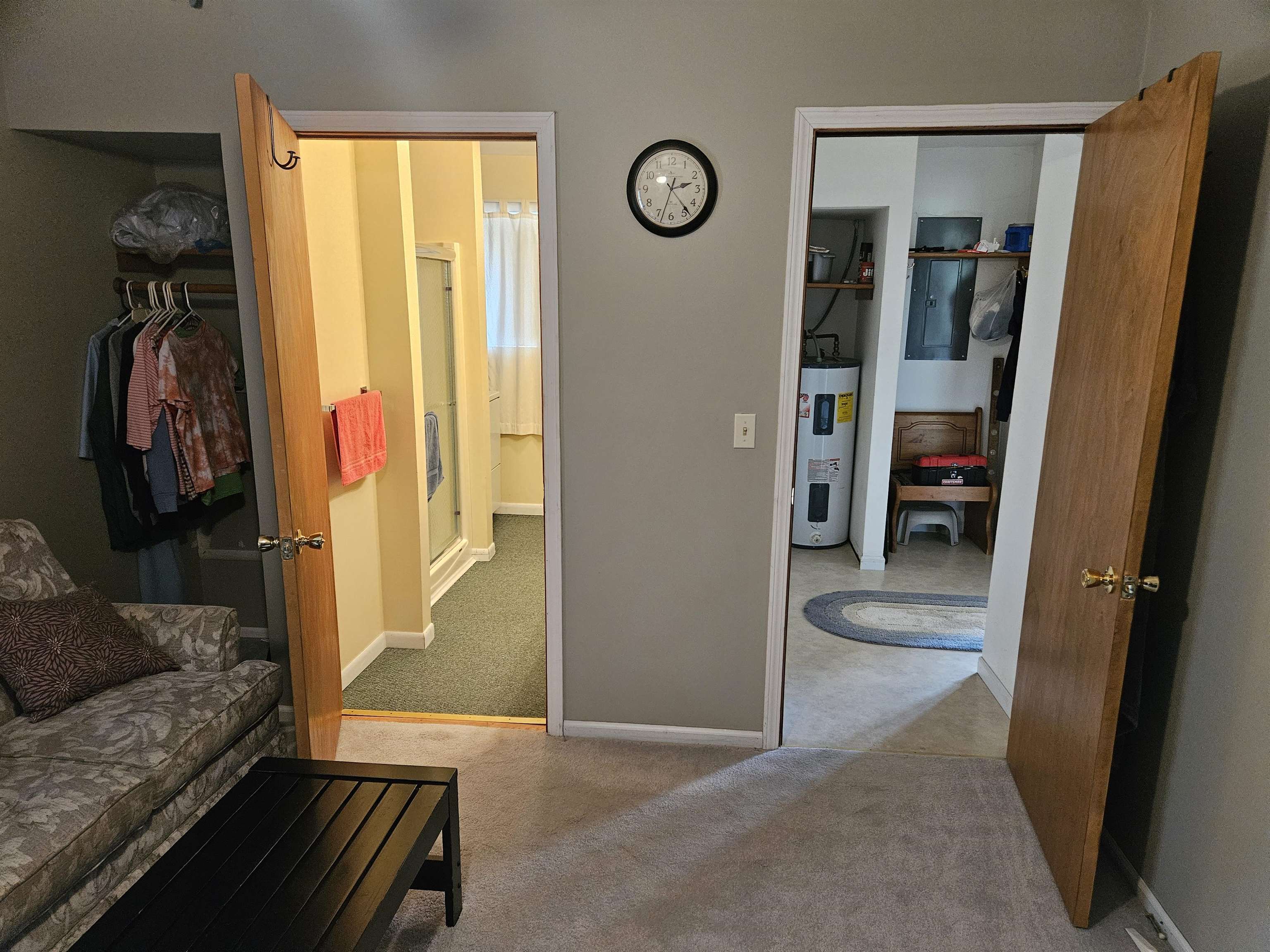 1645 W Essex Rd Common