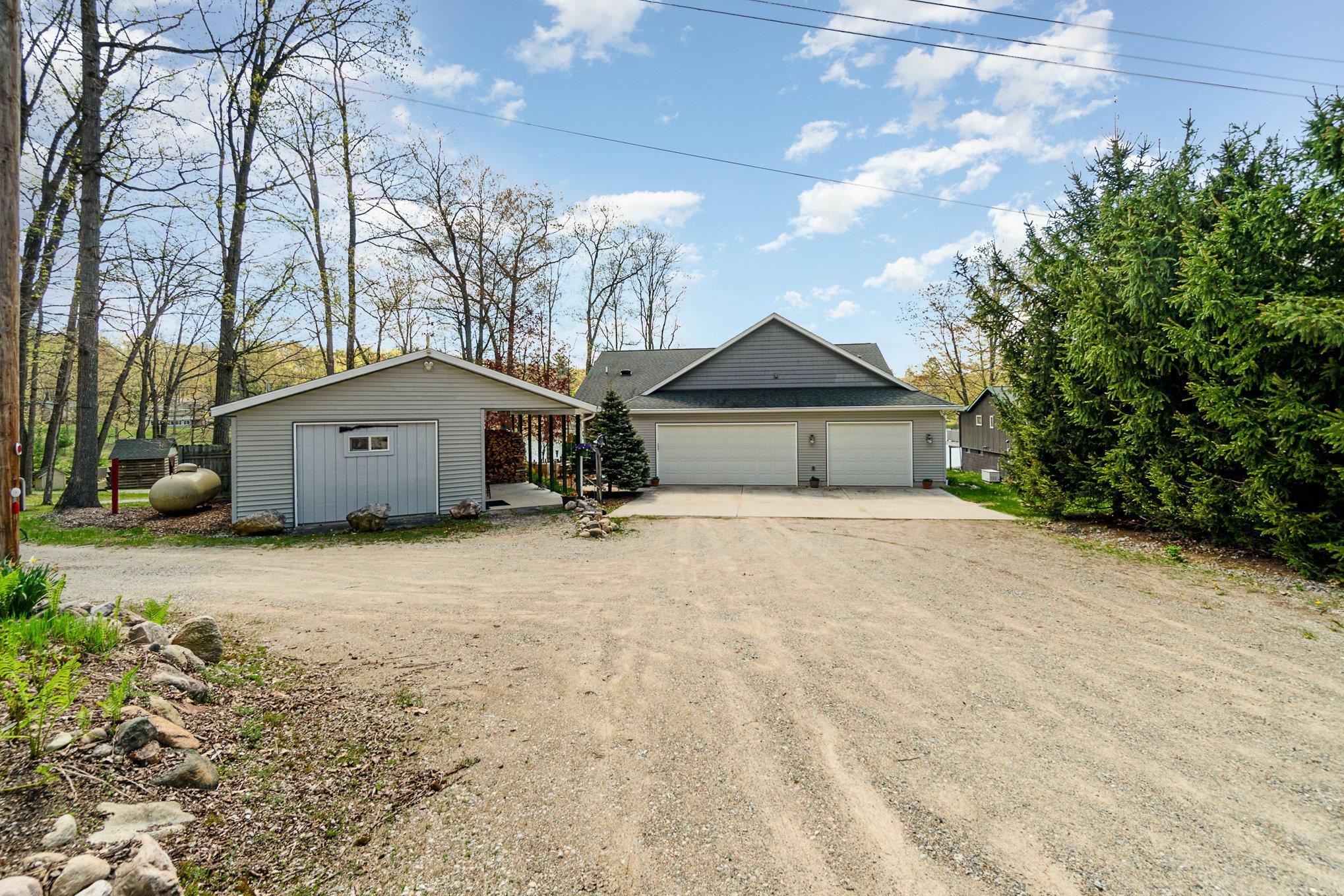 1218 Headquarters Road