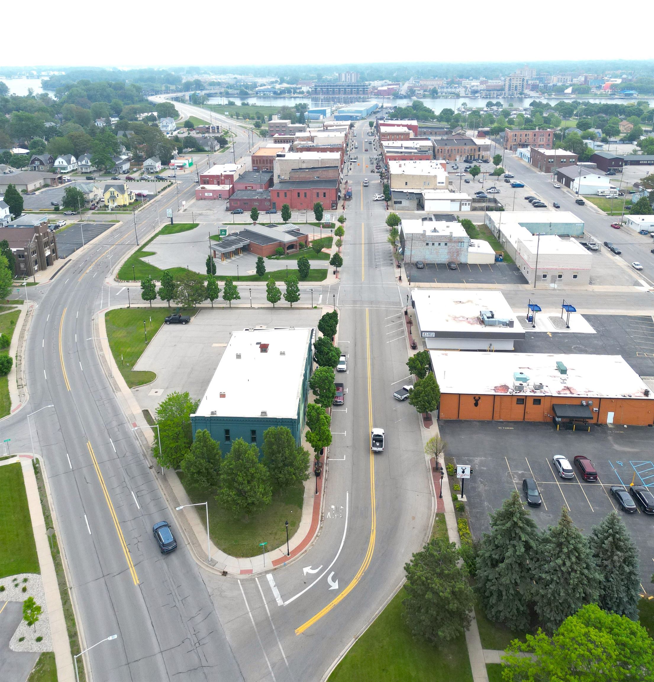 301 E Midland Street Unit: 303,305,307 1/2, 309 E Midland Street