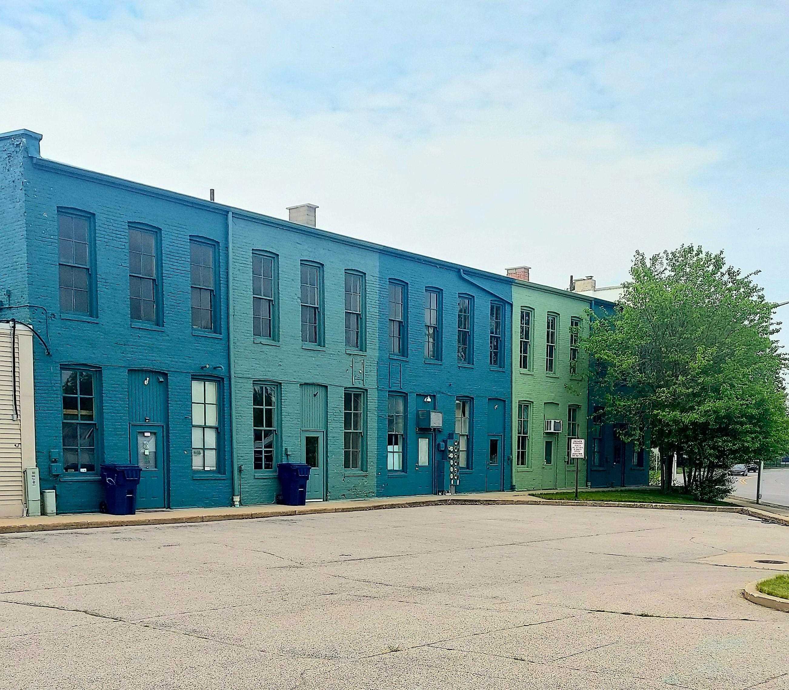 301 E Midland Street Unit: 303,305,307 1/2, 309 E Midland Street