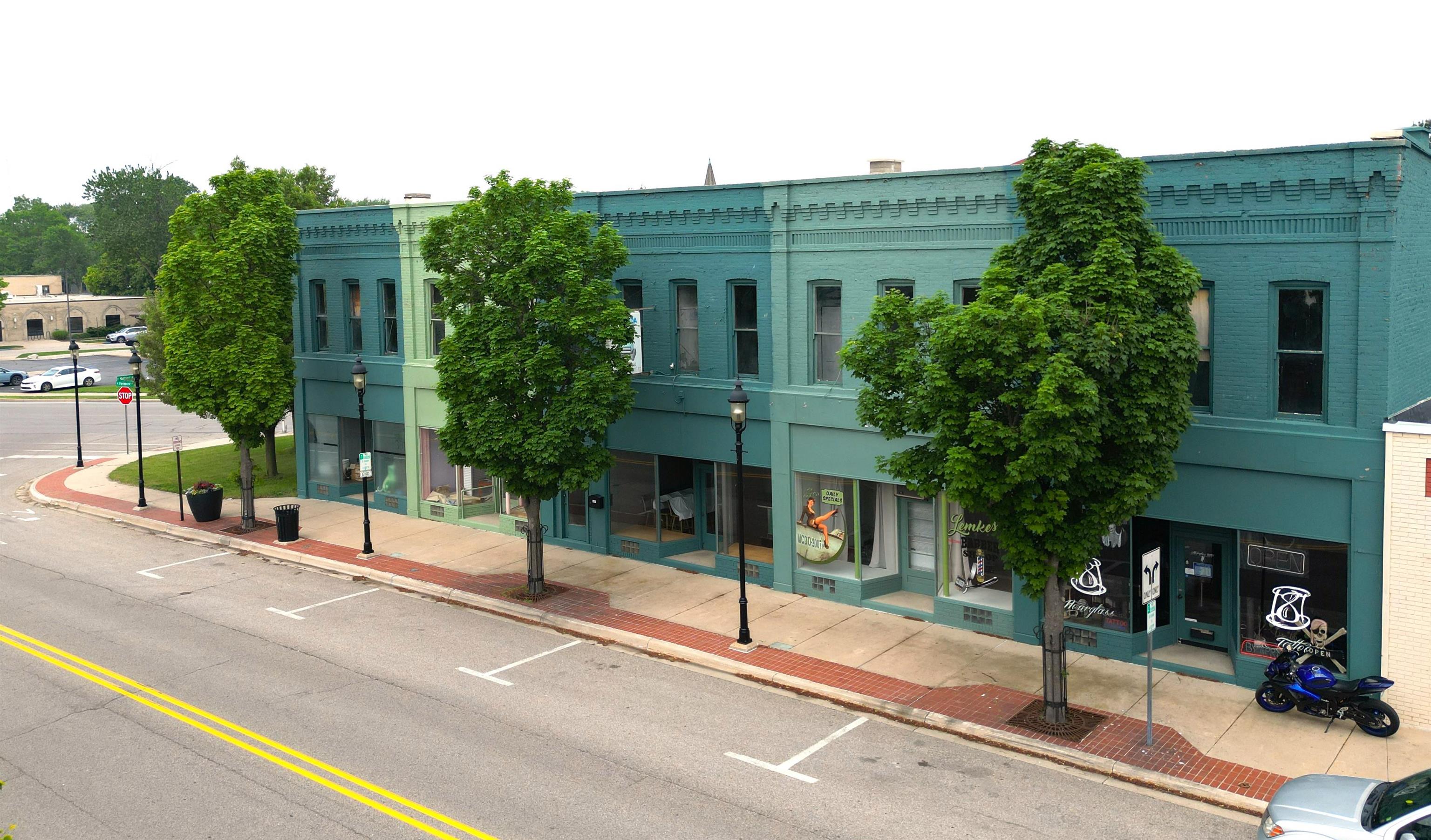 301 E Midland Street Unit: 303,305,307 1/2, 309 E Midland Street