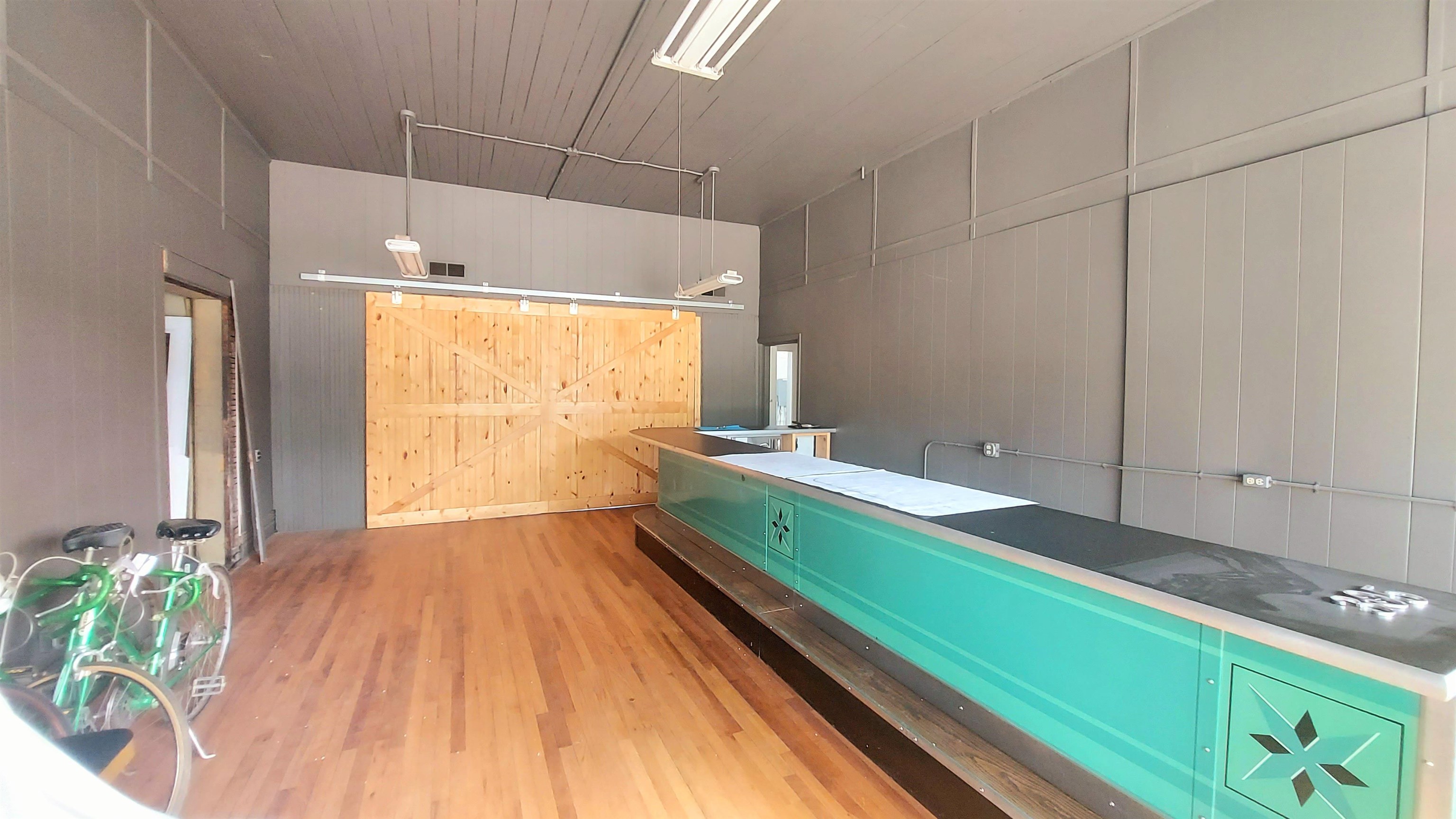 301 E Midland Street Unit: 303,305,307 1/2, 309 E Midland Street