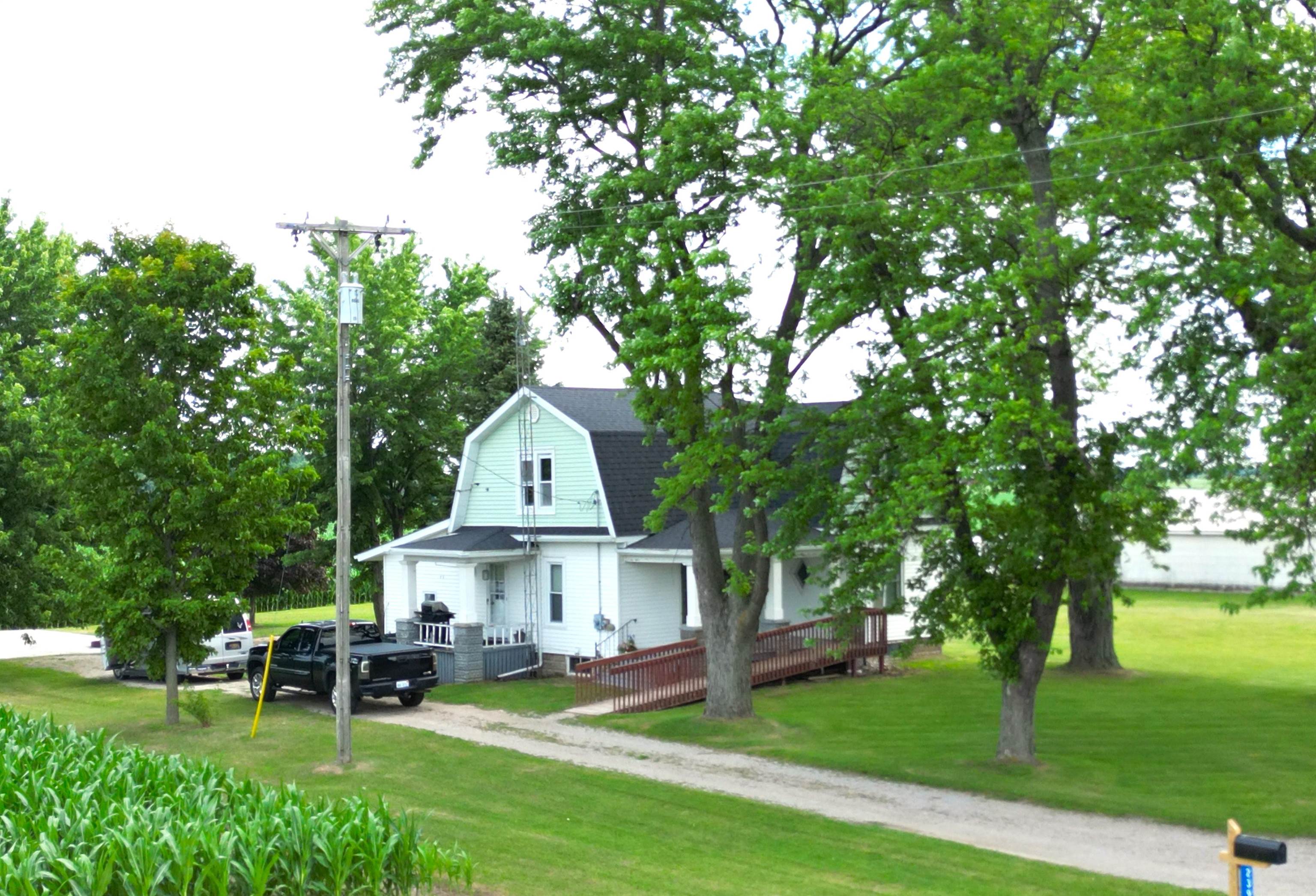 2392 W Dickerson Road