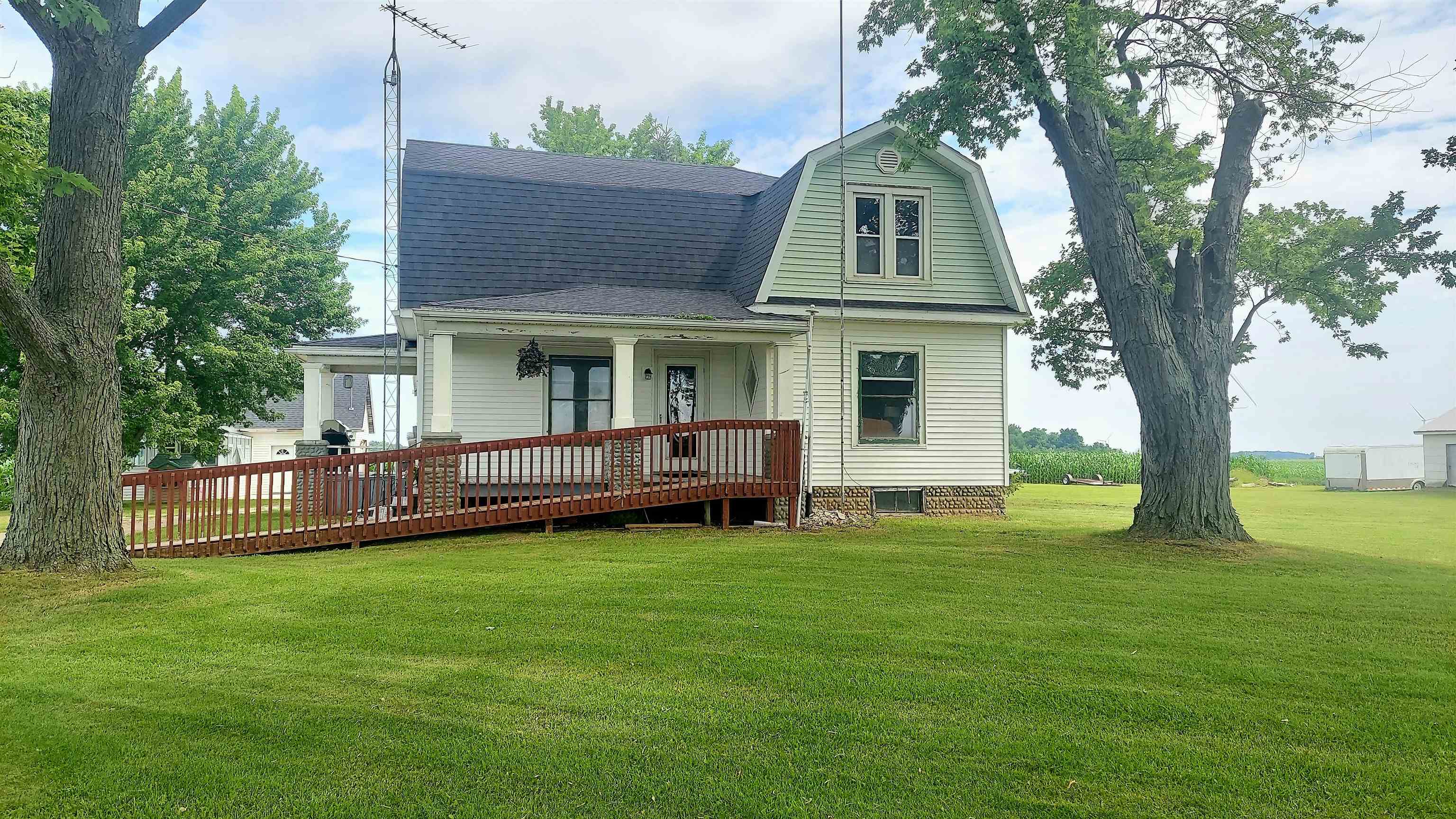 2392 W Dickerson Road