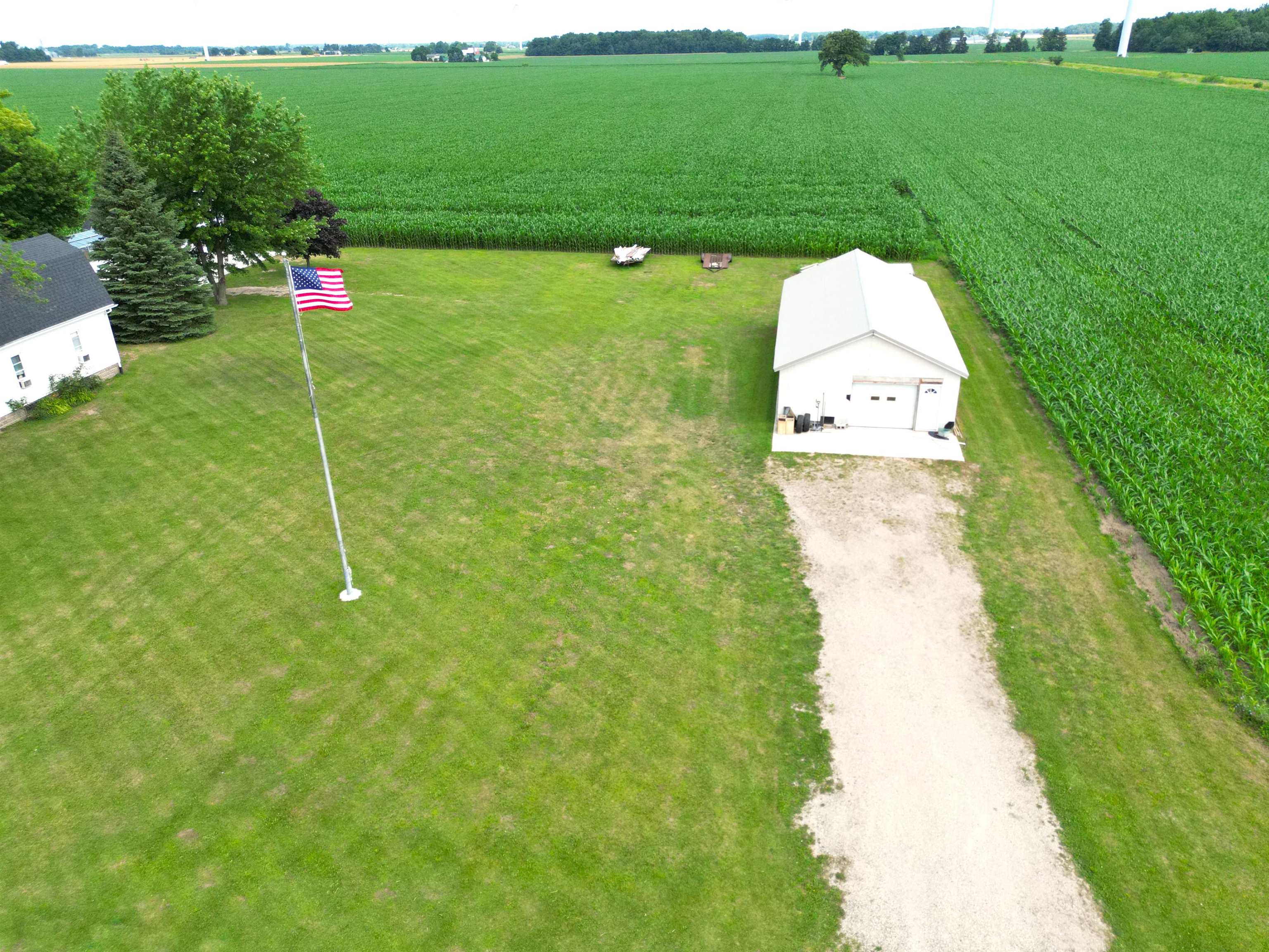 2392 W Dickerson Road