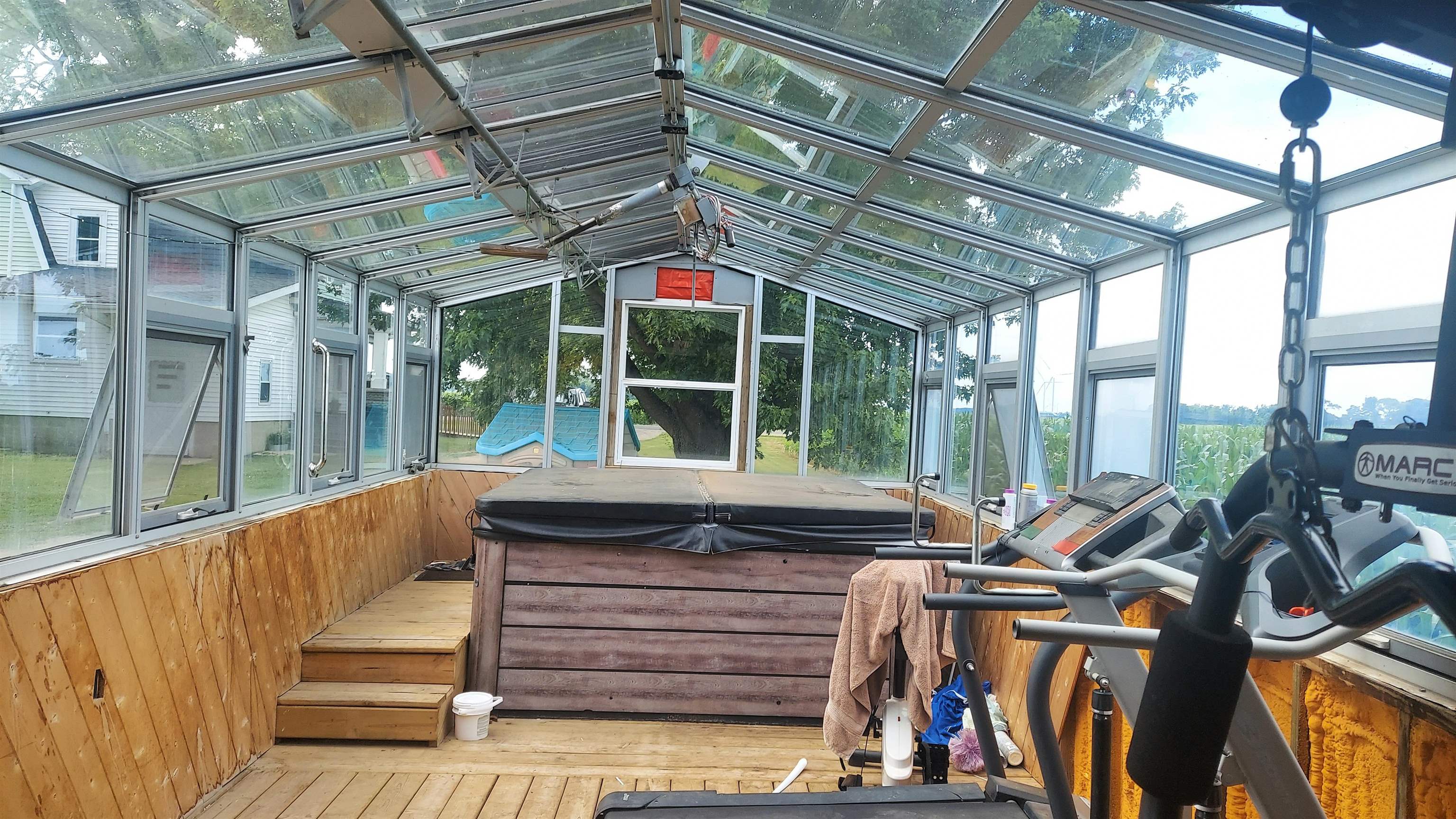 2392 W Dickerson Road